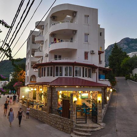 Hotel Galeb Čanj Extérieur photo
