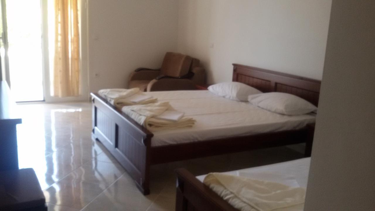 Hotel Galeb Čanj Extérieur photo