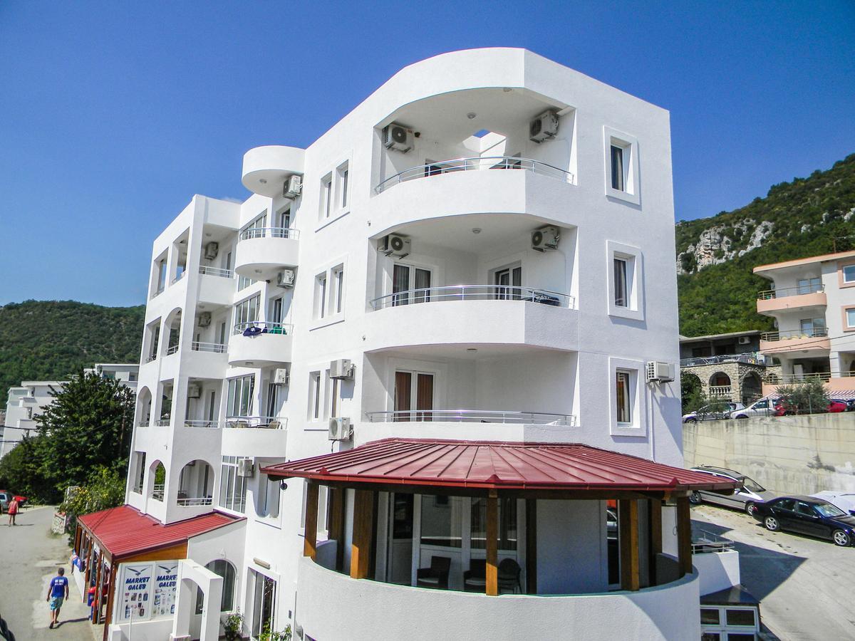 Hotel Galeb Čanj Extérieur photo