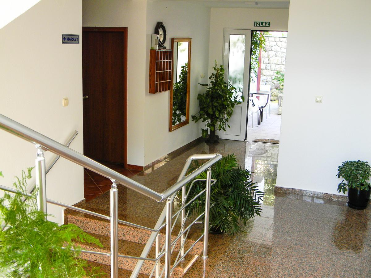 Hotel Galeb Čanj Extérieur photo